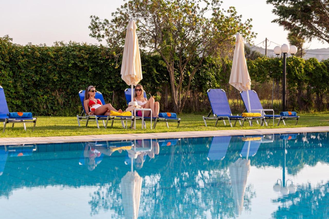 Alonia Hotel Apartments Kolymbari Buitenkant foto