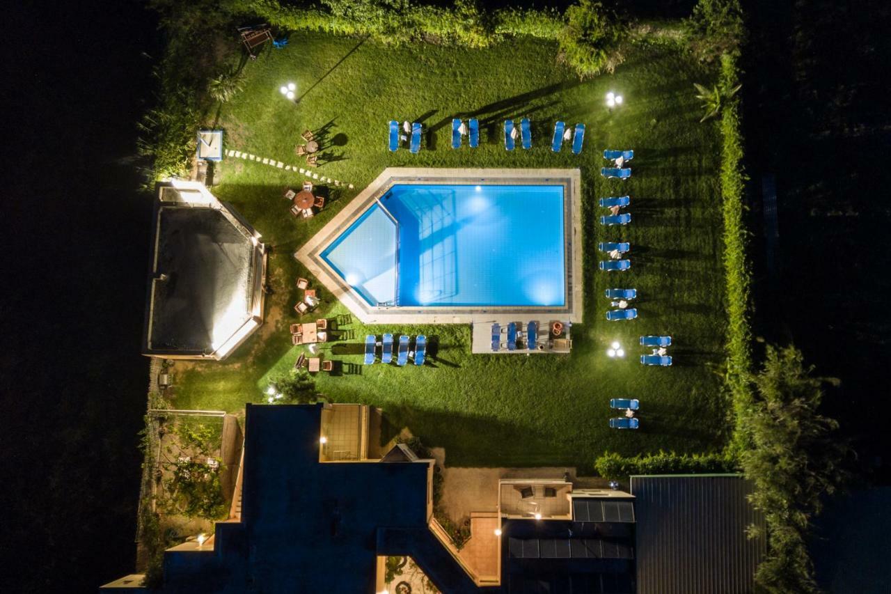 Alonia Hotel Apartments Kolymbari Buitenkant foto